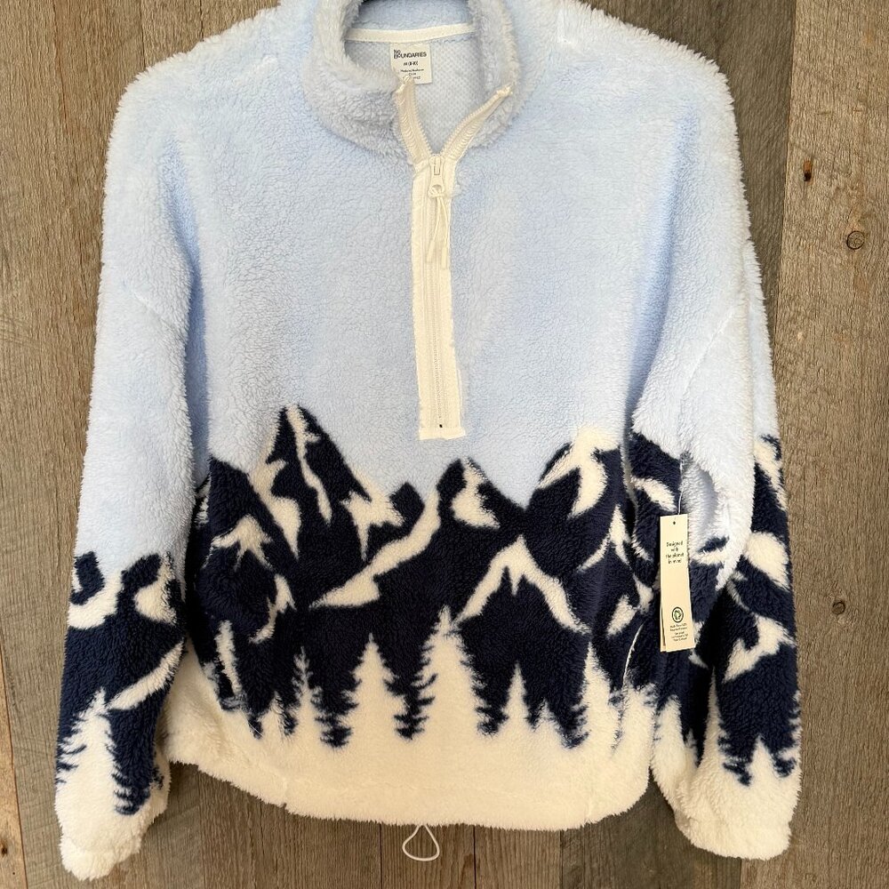 Plush Half Zip Pull Over with Matching Plush Shorts Size: Small (4-6)